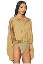 view 3 of 5 BODY TIPO CAMISA BOYFRIEND SÚPER EXTRAGRANDE in Camel