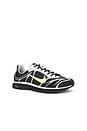 view 2 of 7 ZAPATILLA DEPORTIVA ZOOM STREAK 3 in Black, Vault, & Summit White