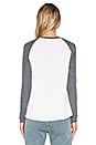 view 3 of 4 ベースボールTシャツ in Off White & Heather Grey