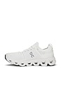 view 5 of 6 CLOUDSWIFT 4 스니커즈 in White & White