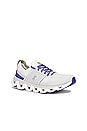 view 2 of 6 ZAPATILLA DEPORTIVA CLOUDSWIFT 3 in White & Blueberry