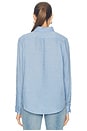 view 4 of 5 CHEMISE EN LIN À MANCHES LONGUES ET BOUTONS SUR LE DEVANT in Summer Blue