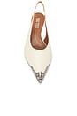 view 4 of 5 SAPATO BAIXO CHANEL JESSICA WESTERN 35 in Milk