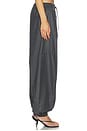 view 3 of 6 PANTALONES DEPORTIVOS DE CORTE GLOBO BALLOON TRACK PANTS in Dark Grey Melange