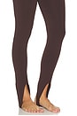 view 6 of 6 KELSEY スターラップレギンス in Slate Brown