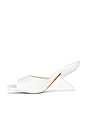 view 5 of 5 BLANC 샌들 in White