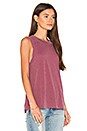 view 2 of 4 CAMISETA SIN MANGAS DE PUNTO DE ALGODÓN SUPIMA in Berry
