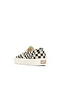 view 3 of 6 SIN CORDONES CLASSIC in Color Theory Checkerboard Cloud