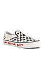 view 2 of 6 ZAPATILLA DEPORTIVA PLANA VANS CLASSIC LIP-ON 98 DX in OG Fast Times