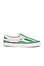 view 1 of 6 ZAPATILLA DEPORTIVA PLANA CLASSIC in OG White & OG Emerald