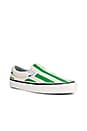 view 2 of 6 ZAPATILLA DEPORTIVA PLANA CLASSIC in OG White & OG Emerald