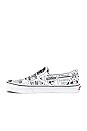 view 5 of 6 x Ashley Williams Classic Slip-On in Newspaper & True White