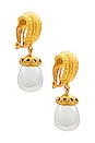 view 1 of 3 MADONA 귀걸이 in Pearl & Clear Quartz