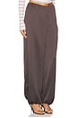 view 2 of 6 PANTALON FROISSÉ PLISSÉ À LA TAILLE in Iron