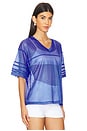 view 2 of 4 T-SHIRT CROPPED EN JERSEY TOUCHDOWN in Cobalt