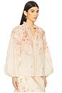 view 2 of 4 ILLUMINATE BILLOW ブラウス in Coral Floral