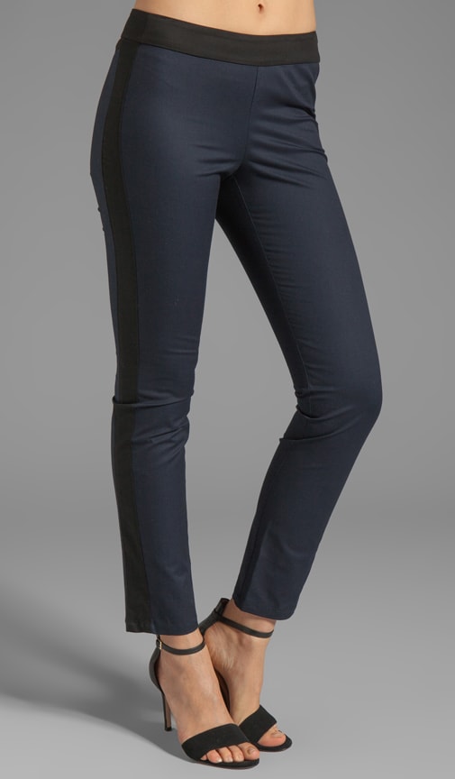 Side Zip Legging