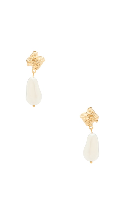 Pearl Point Earrings