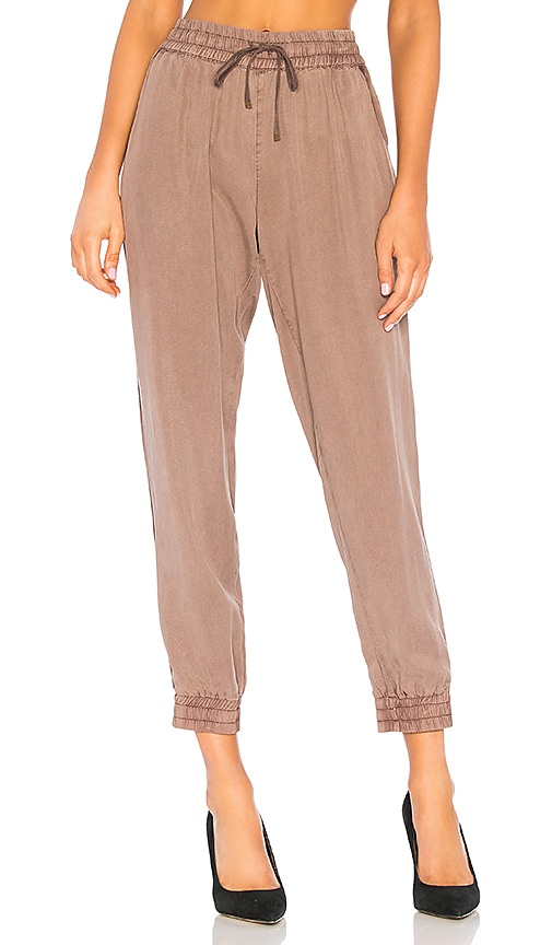 Ollie Pant