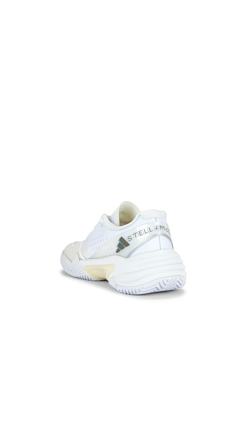  Adidas By Stella Mccartney Zapatilla Deportiva Barricade En Color Blanco Talla 10  (también En 6, 7.5, 8, 8.5, 9, 9.5). 