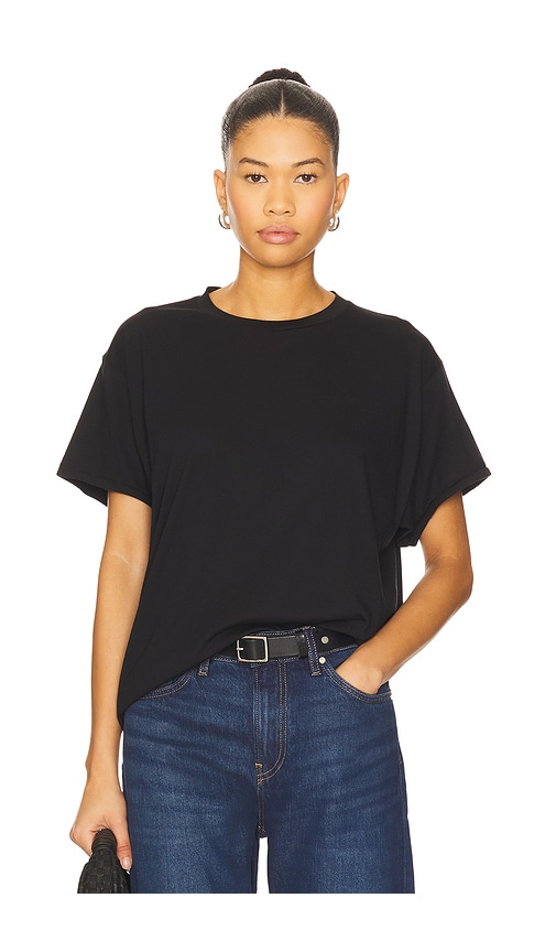 T-shirt in Black. - size S (also in L)