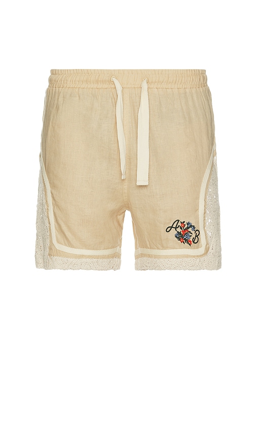 Draco Shorts in Beige. - size 36 (also in 32, 34, 38)