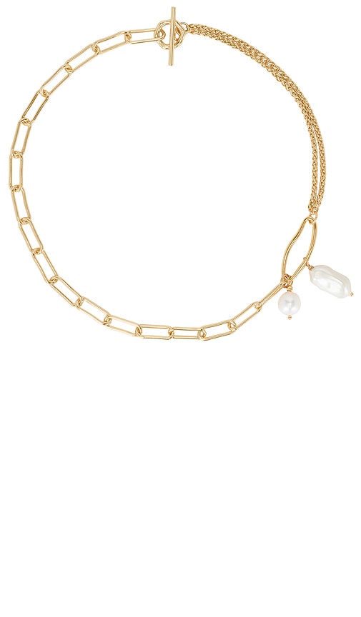 By Adina Eden Pearl And Chain Toggle Necklace in Gold