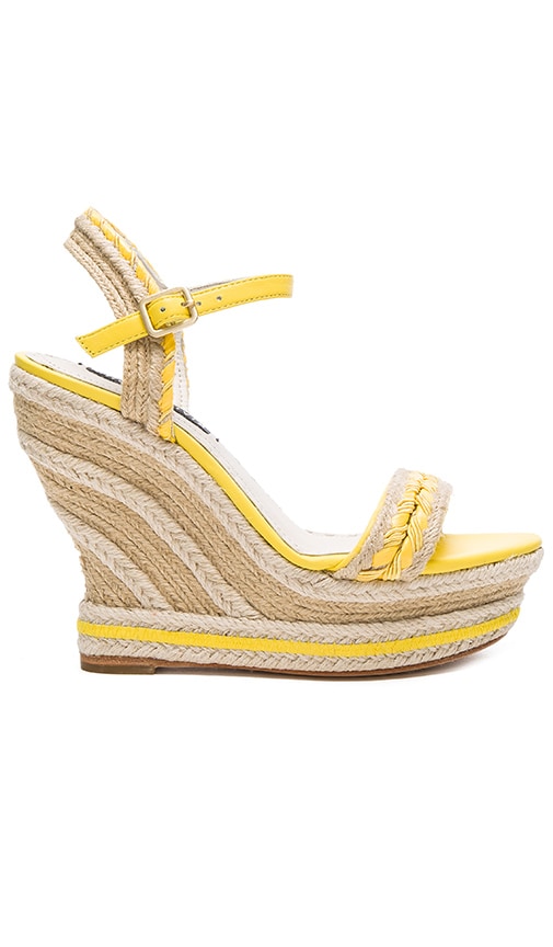 Janaya Sandal