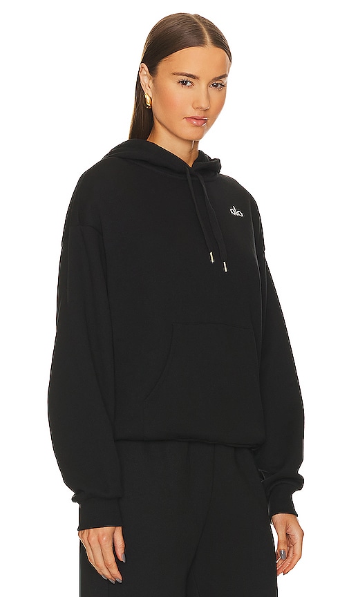 Shop Alo Yoga Accolade Hoodie In 블랙