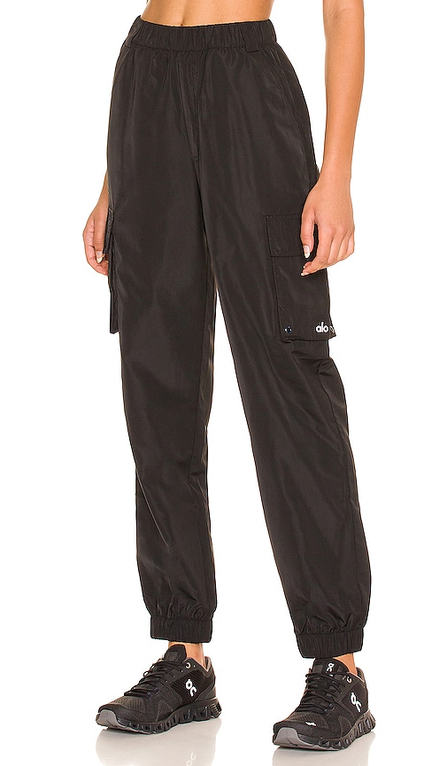 ALO Yoga, Pants & Jumpsuits, Alo Yoga It Girl Pant In Black