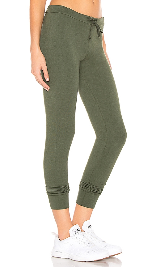 alo yoga twiggy sweatpant