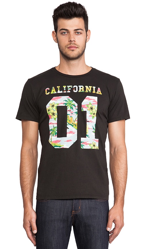 Cali 01 Tee