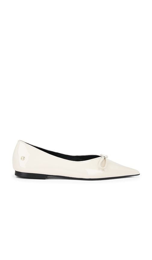 Hilda Flats in Ivory. - size 40 (also in 37, 38, 39)
