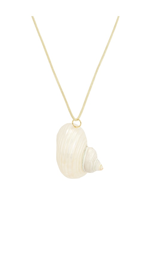  Anni Lu Shell On A String In White. 