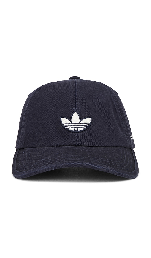 x Sporty & Rich Cap in Navy.