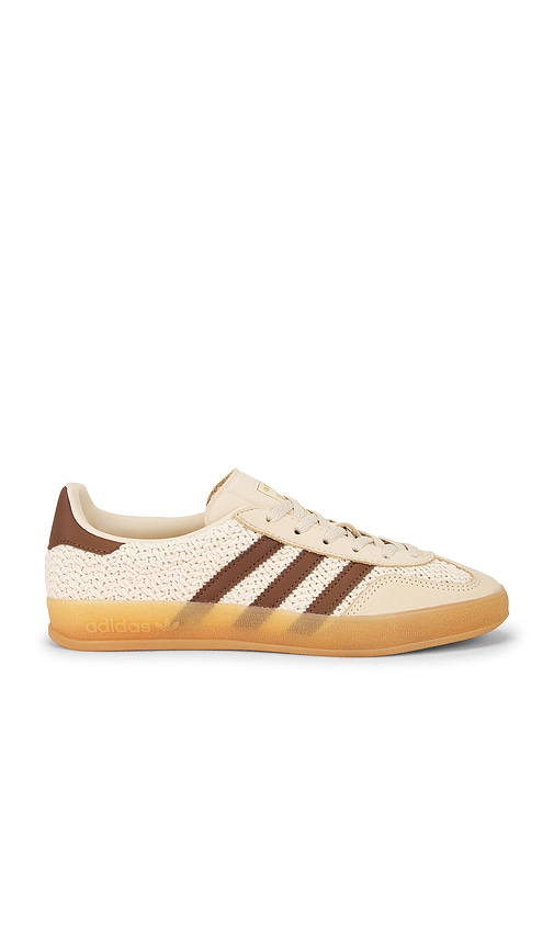 Gazelle Indoor in Neutral. - size 8.5 (also in 7, 7.5, 8)