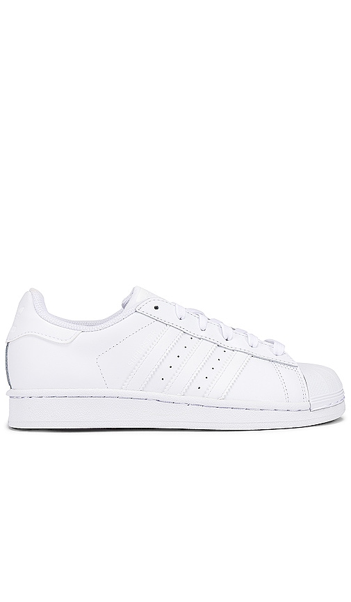 prosperidad Punta de flecha represa adidas Originals Superstar Foundation Sneaker in White | REVOLVE