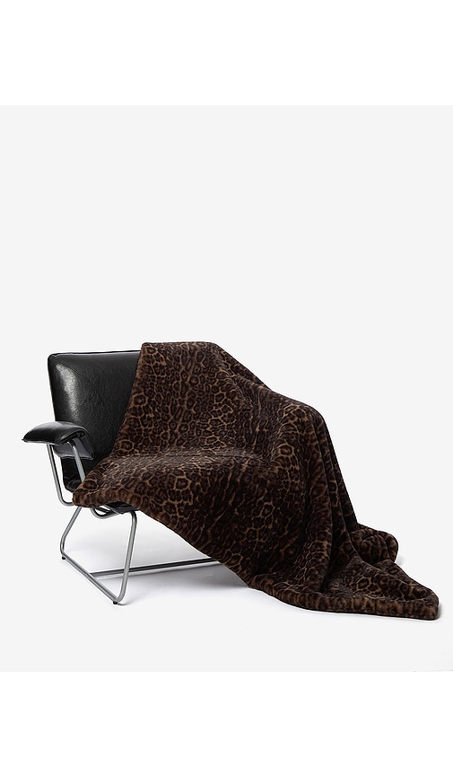  Apparis Brady Blanket In Brown. 