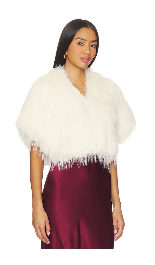 Apparis Devin Shrug In White