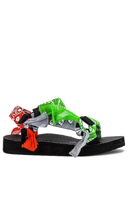 Arizona Love SANDALES TREKKY BANDANA en Mix Green REVOLVE