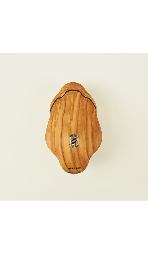  Altesse Studio Beaute Vitalis Body Brush Normal In Tan. 