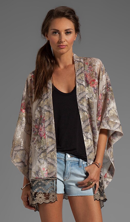 Tulip Bouquet Floral Jacquard Kimono