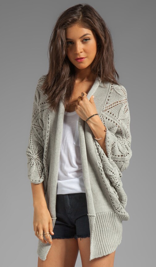 Handknit Flower Stitch Convertible Sweater