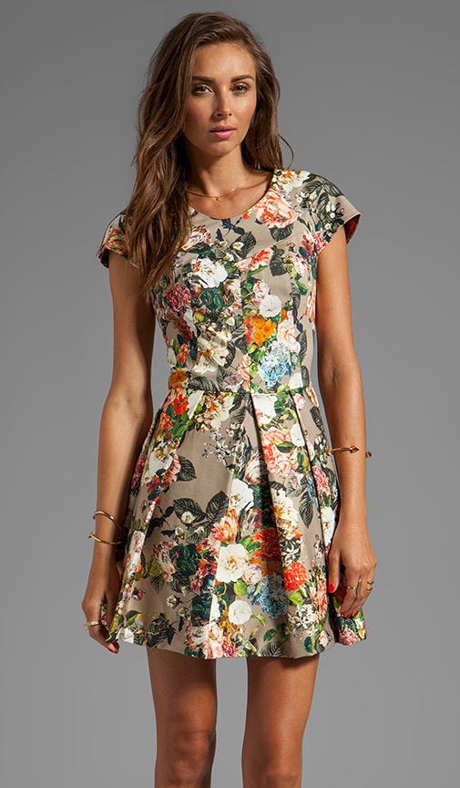 Cora Short Structured Dress With Cap Sleeves