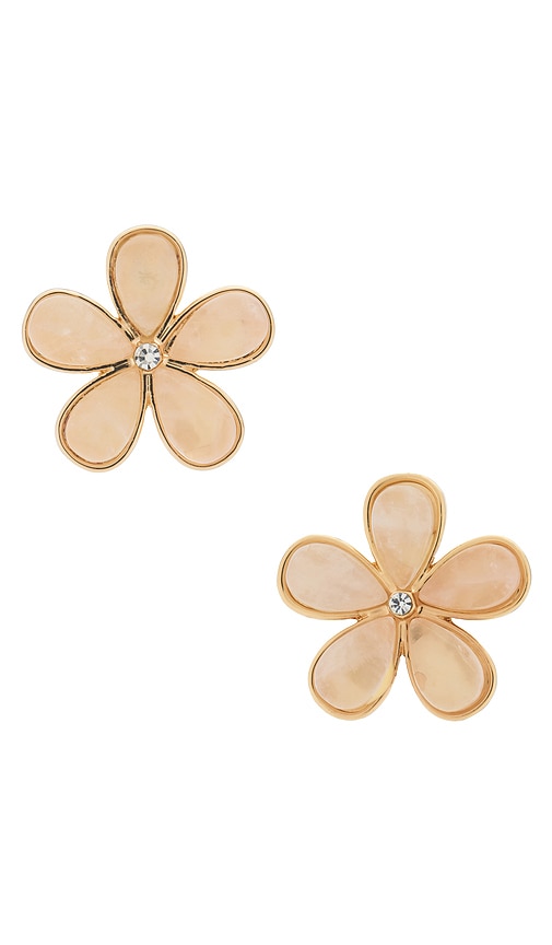 Resin Flower Earring in Blush.