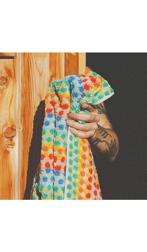  Bathing Culture Duschtuch Cosmic Rainbow Organic Body Towel In Multi. 