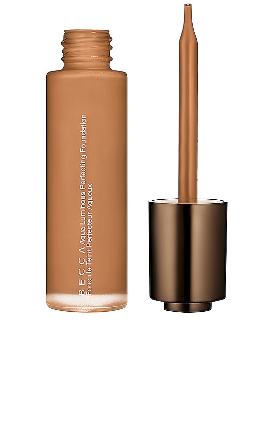 Aqua Luminous Perfecting Foundation
