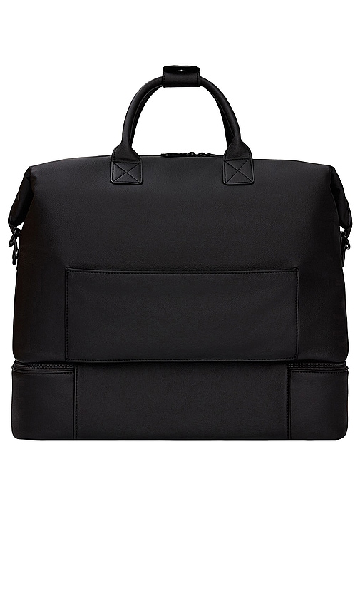 Shop Beis The Premium Weekend Bag In 黑色