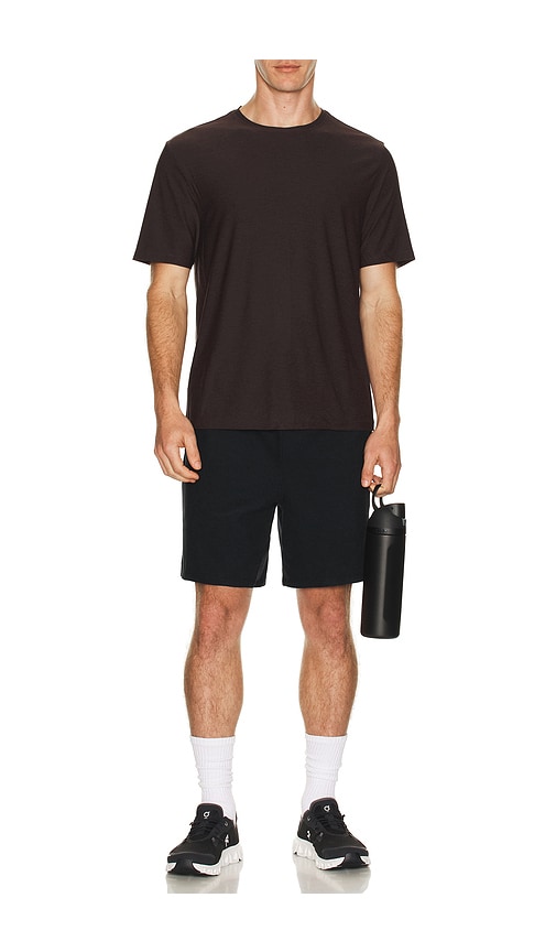  Beyond Yoga Rundhalsshirt Featherweight In Brown. Größe S. Also In M, L, Xl/1x. 