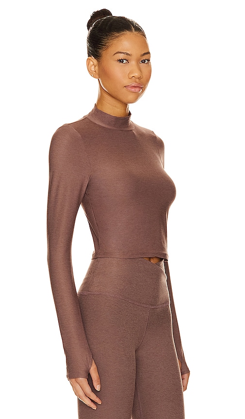Shop Beyond Yoga Featherweight Moving On Cropped Top In Truffle Heather